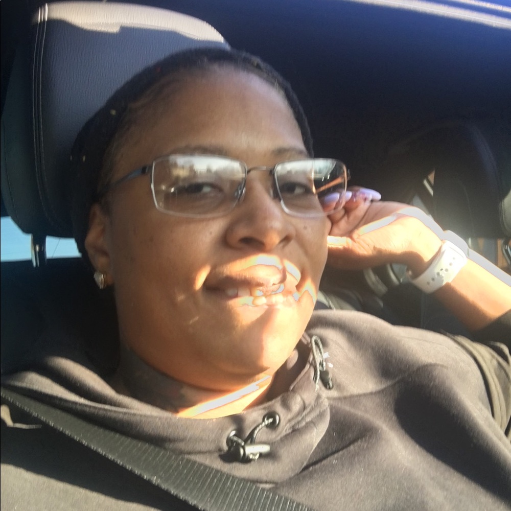 Meet your Posher, Robin